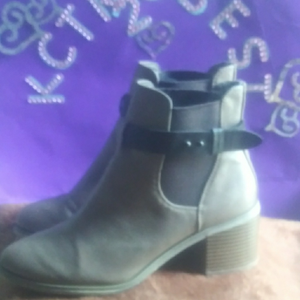 Forever 21 Boots
